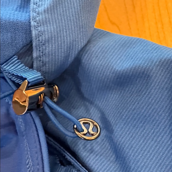 Lululemon Blue Running Hooded Running Jacket size 10 - Picture 9 of 15